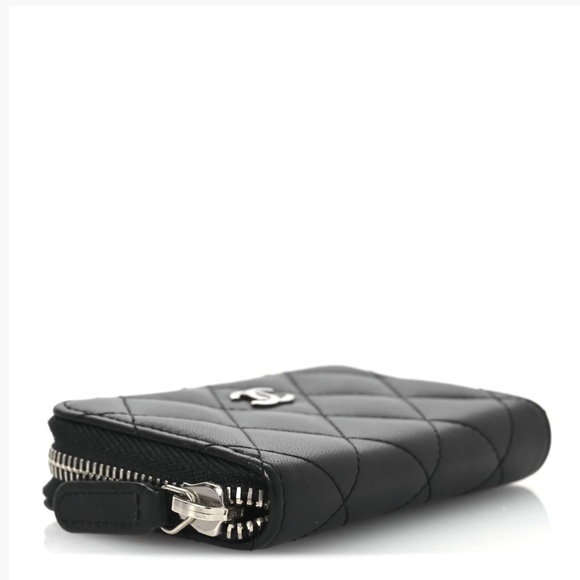 CHANEL - COIN PURSE - Wallet -- Quilted Lambskin Leather - Picture 3 of 14